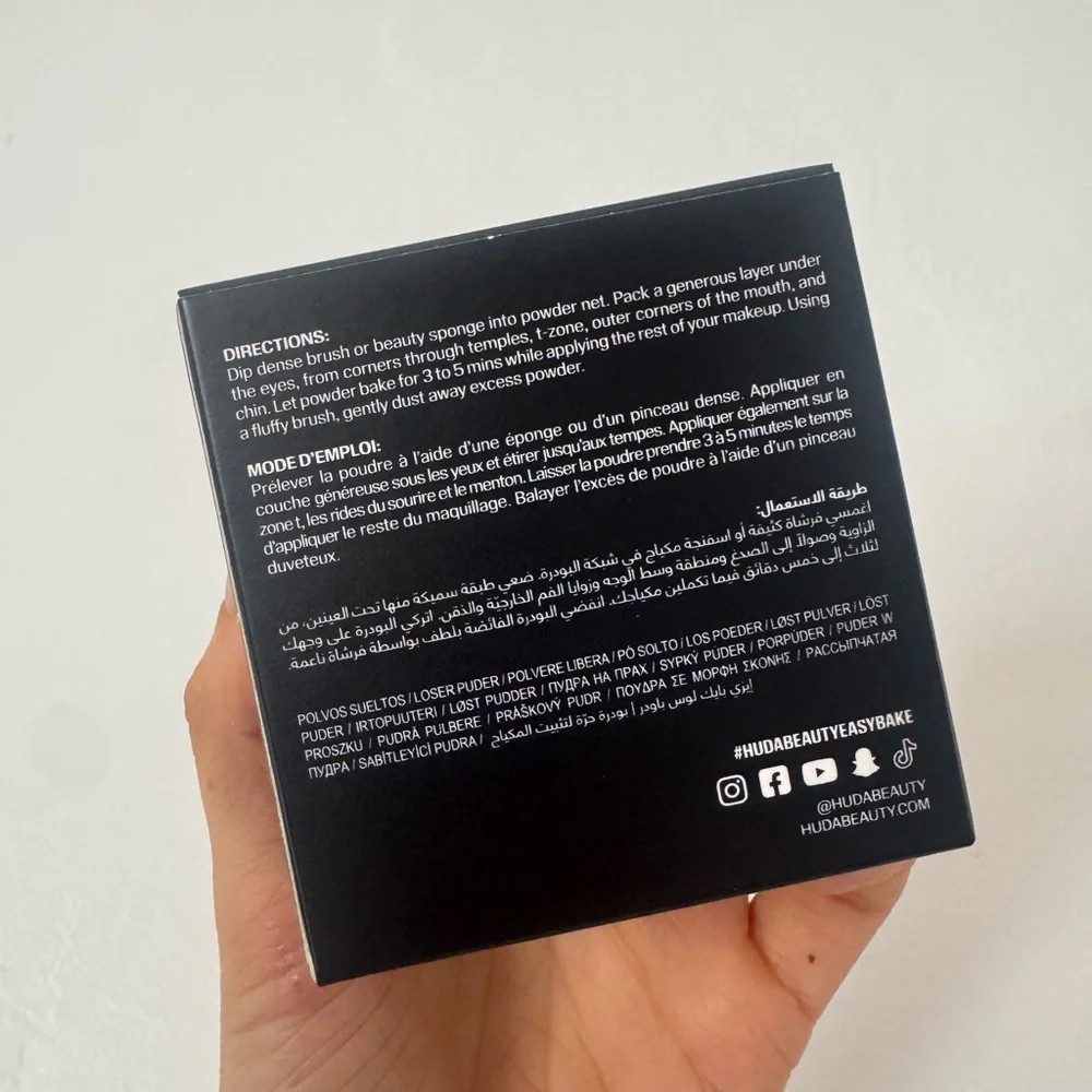 NEW - HUDA BEAUTY Easy Bake Loose Setting Powder - Cherry Blossom